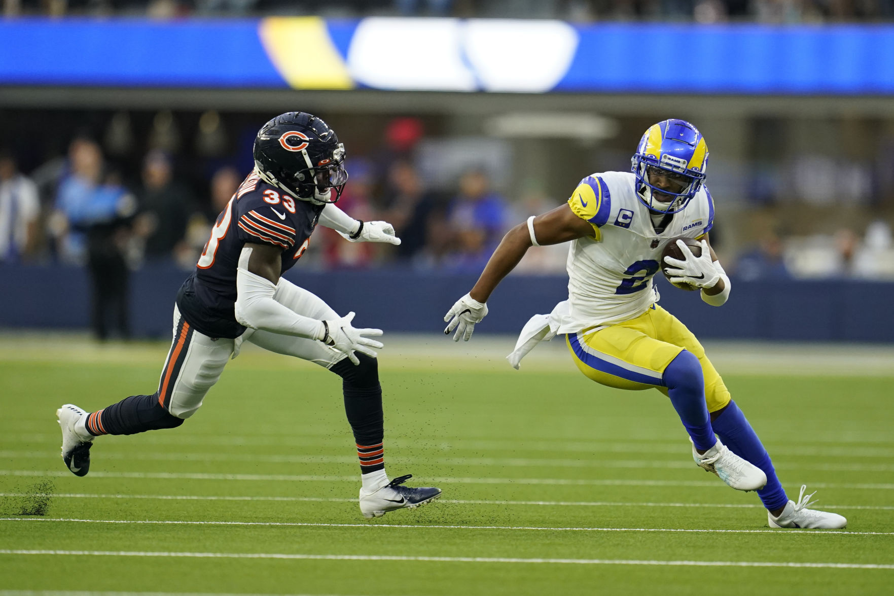 Bears Rams Football